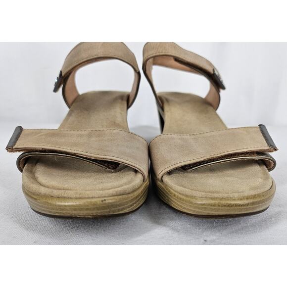 NAOT WOMEN'S BEIGE / GOLD STRAPPY PLATFORM BLOCK HEELS - SIZE 9.5 (40) - Picture 3 of 11